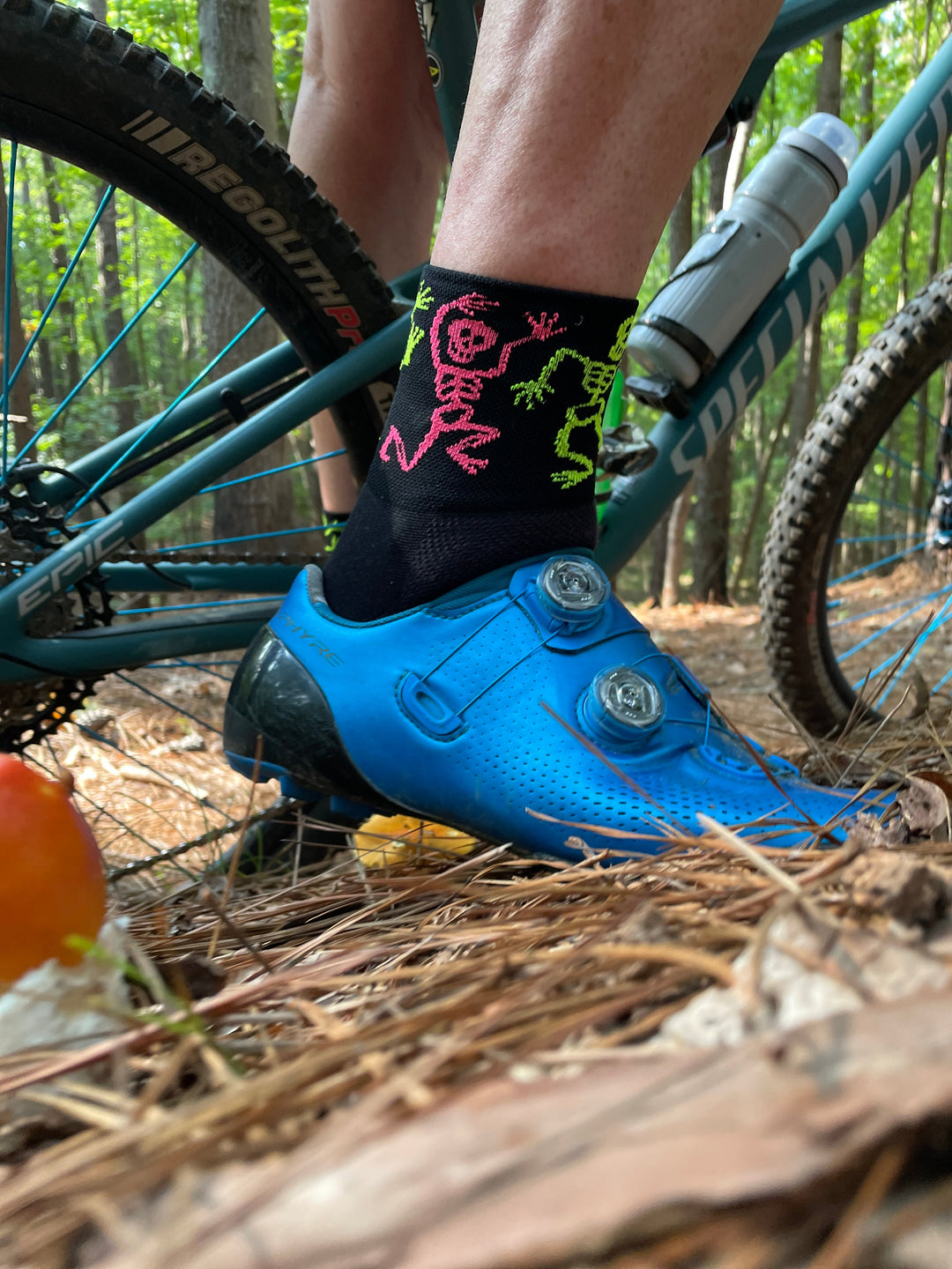DeFeet Aireator 3" Bone Shaker Neon Socks #athletic# #cycling# #run#
